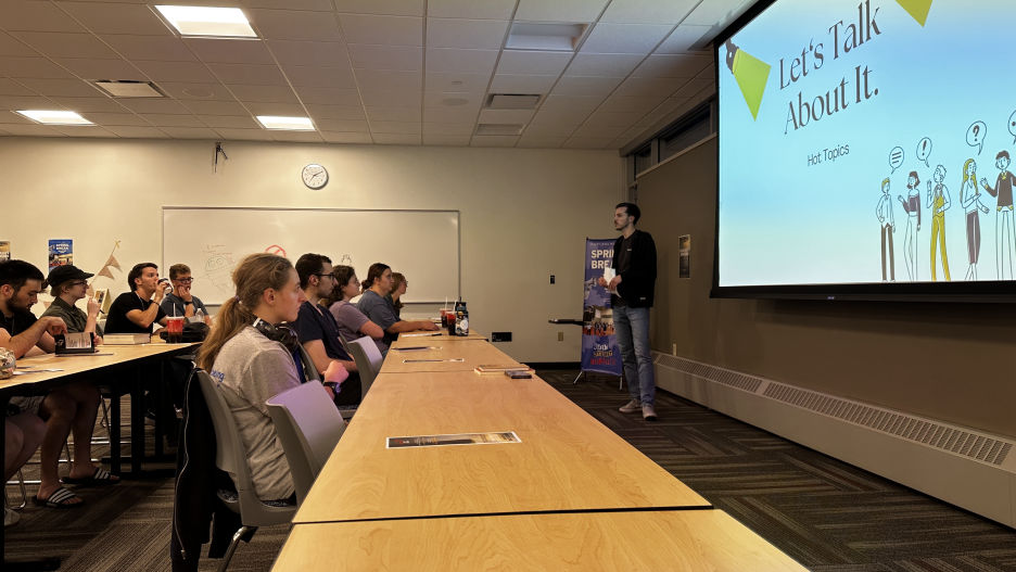 Meeting at the Munchies